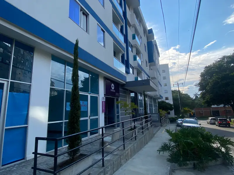 Locales comerciales a pie de calle en el Edificio San Rafael de Maraya, en Pereira
